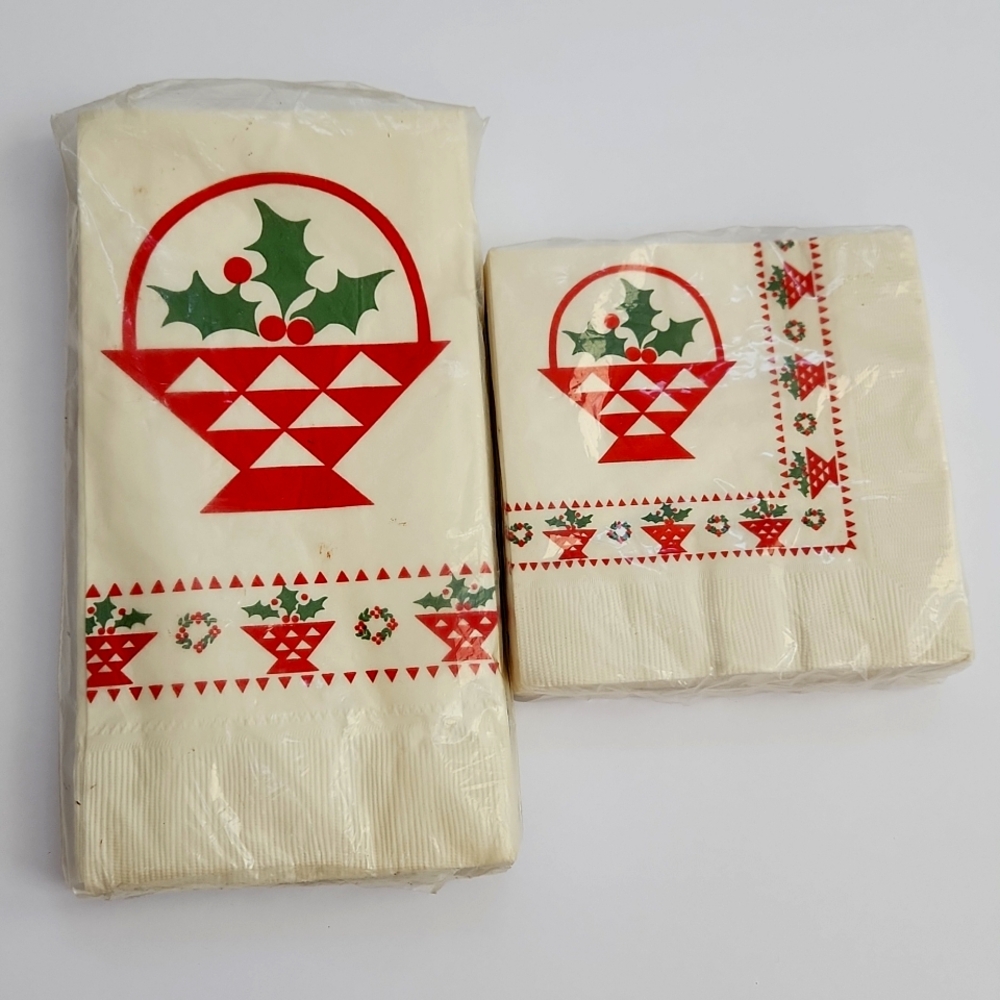 Vintage Gordon Fraser Gallery Christmas Hand Towels & Beverage napkins